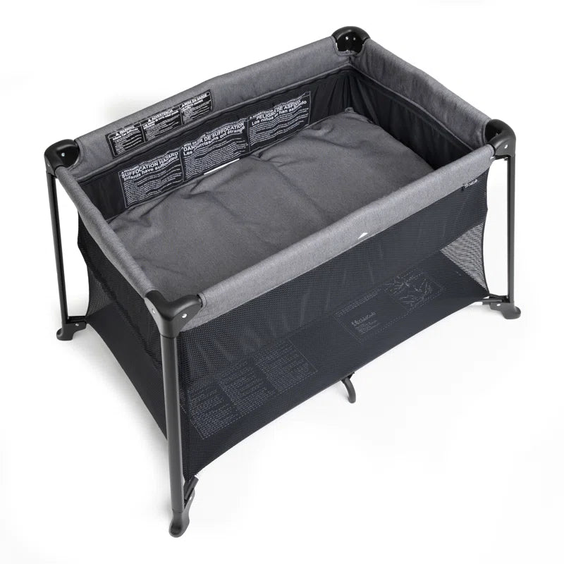 Metro Portable Crib with Bassinet