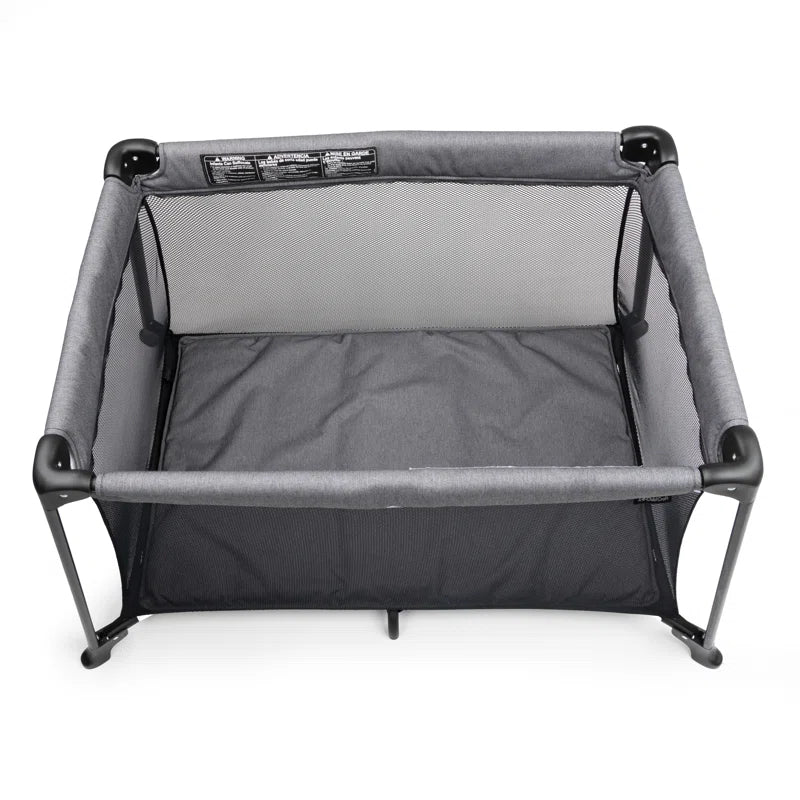 Metro Portable Crib with Bassinet